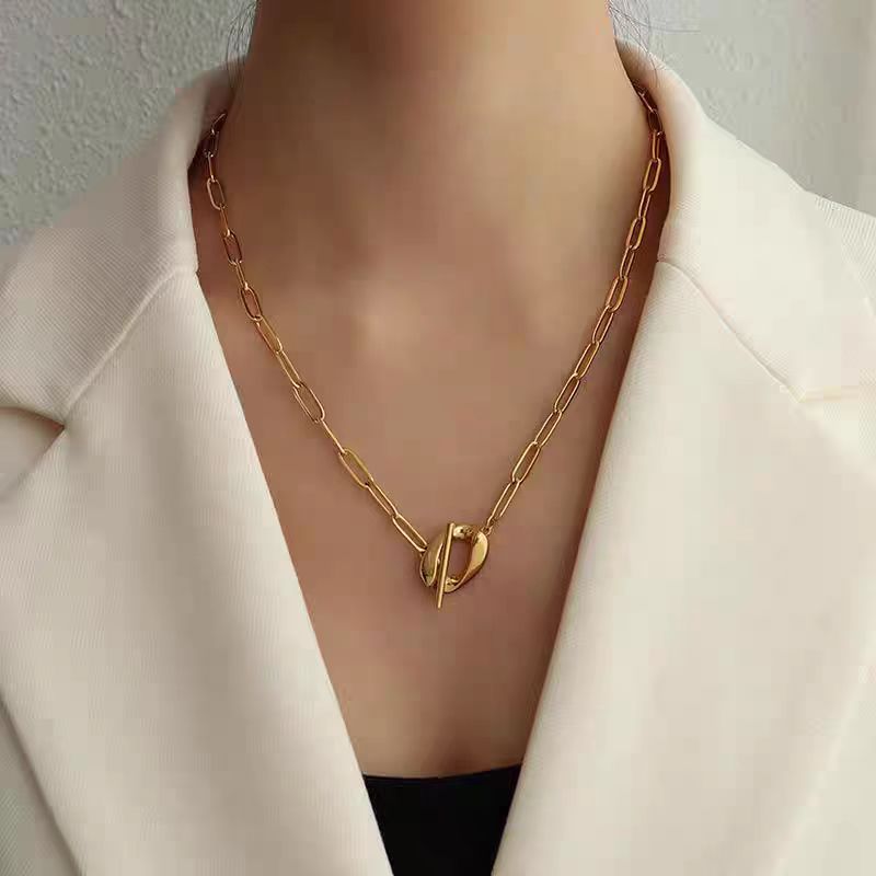 COLLAR FORTALEZA